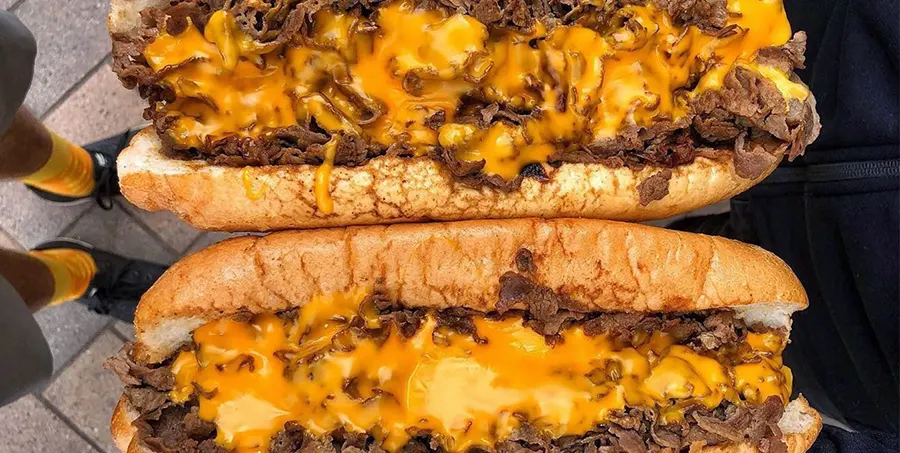 HOW TO MAKE A PHILLY CHEESESTEAK