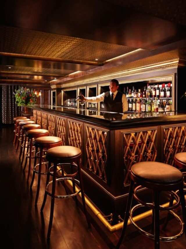 9 of The Oldest Bars In America Eat Freshs