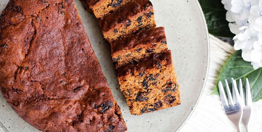 How To Serve Boiled Fruit Cake Mary Berry?