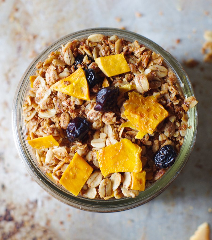 Easy Homemade Coconut and Mango Granola Recipe