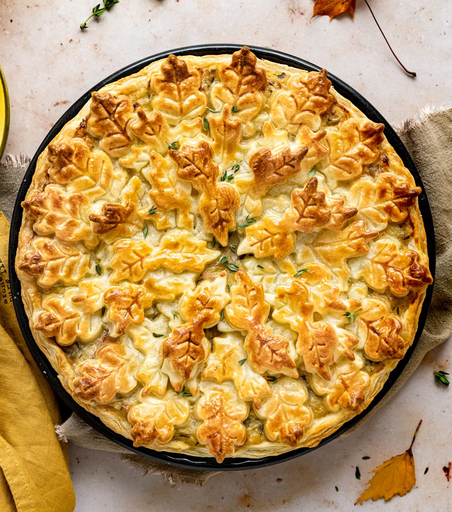 Mary Berry Chicken and Mushroom Pie Recipe