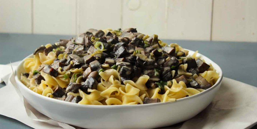 How To Serve Mary Berry Mushroom Stroganoff Recipe?