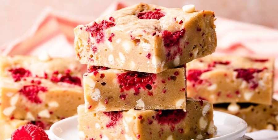 What Is The Best Mary Berry White Chocolate Blondies Recipe?