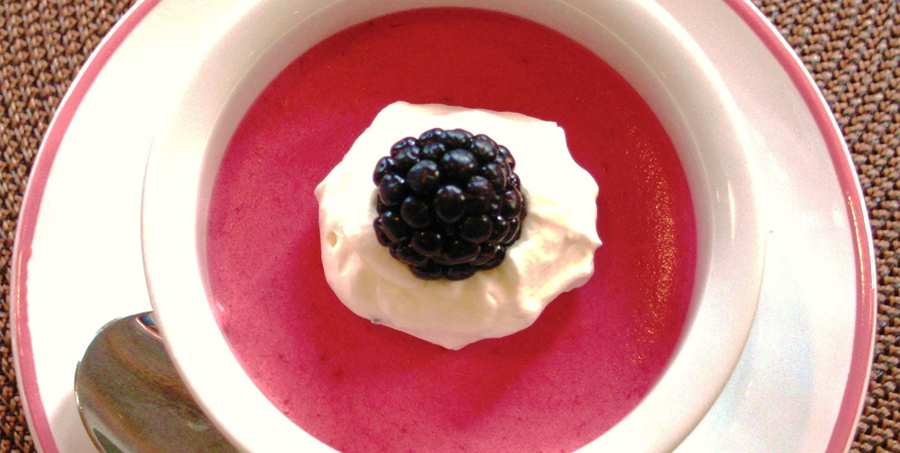 How To Serve Mary Berry Wild Bramble Mousse Recipe?