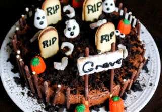 Easy Chocolate Halloween Cake Recipe From Scratch