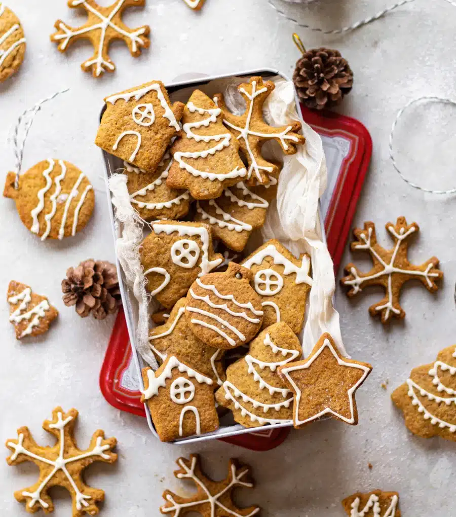 How To Make Christmas Gingerbread Cookies At Home?